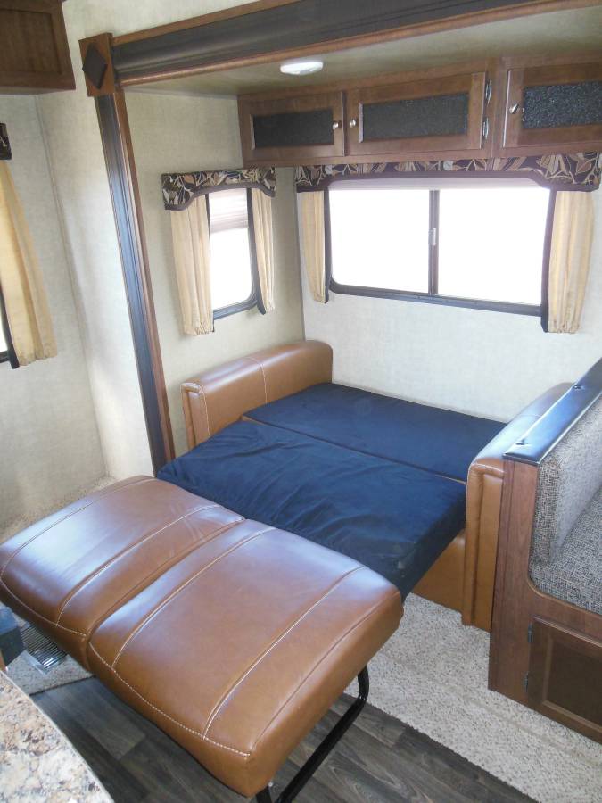 2017 KEYSTONE HIDEOUT 276RLS Mark's Auto & RV