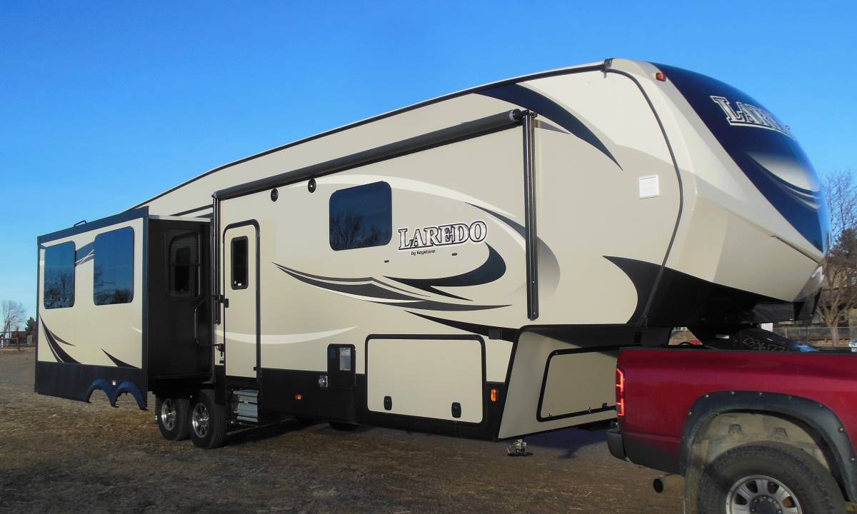 2017 Keystone Laredo 350FB | Mark's Auto & RV