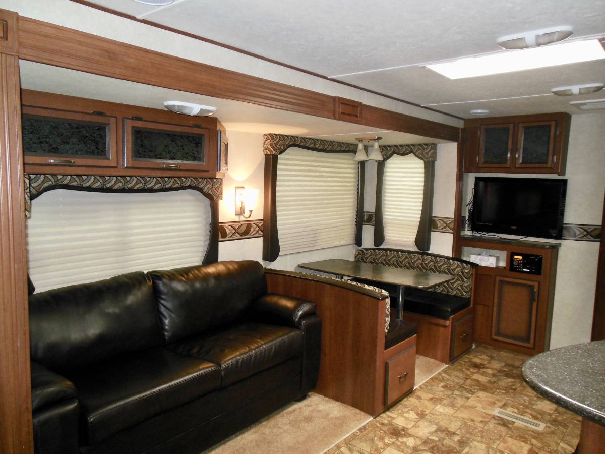 2013 Crossroads Zinger 27RL | Mark's Auto & RV