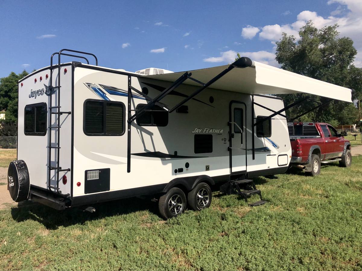 2017 JAYCO JAY FEATHER 23RLSW | Mark's Auto & RV