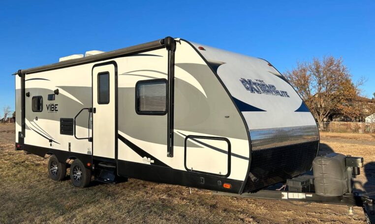 2017 Forest River VIBE 224RLS