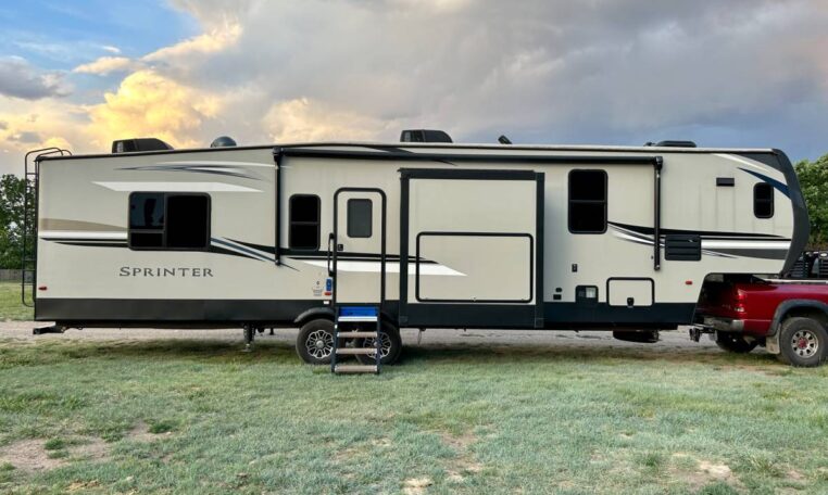 2017 KEYSTONE COUGAR 326RDS